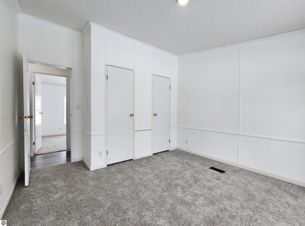 Image 18 of property listing at 2171 Betty Lane, Mt Pleasant, MI 48858