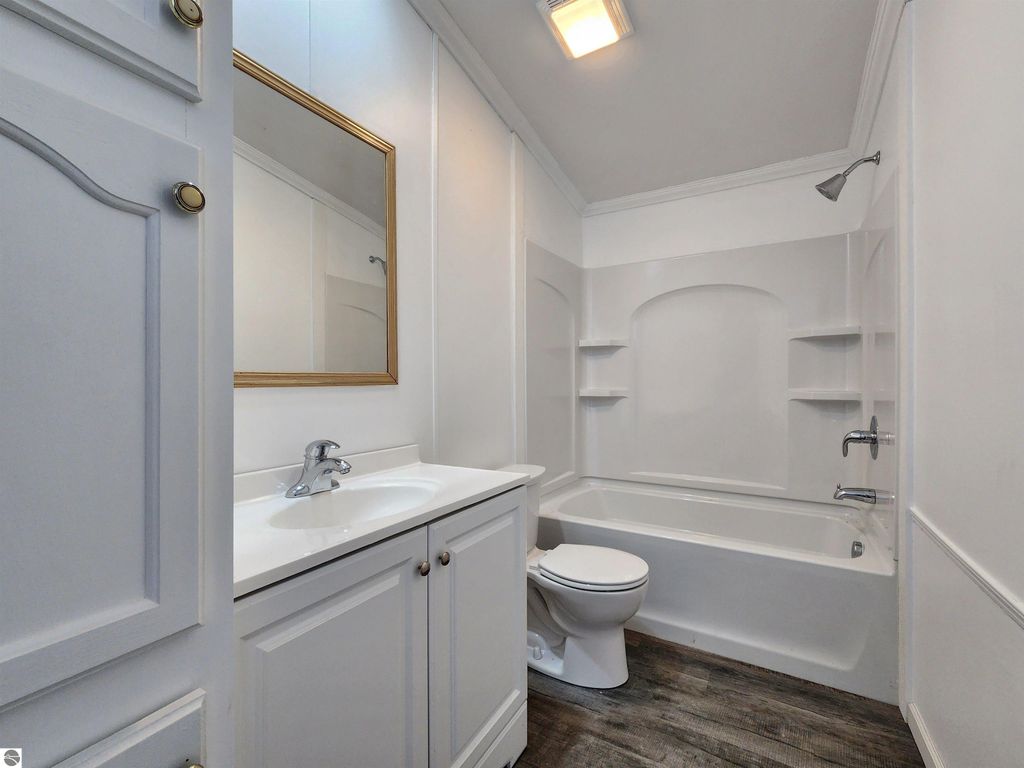 Image 20 of property listing at 2171 Betty Lane, Mt Pleasant, MI 48858