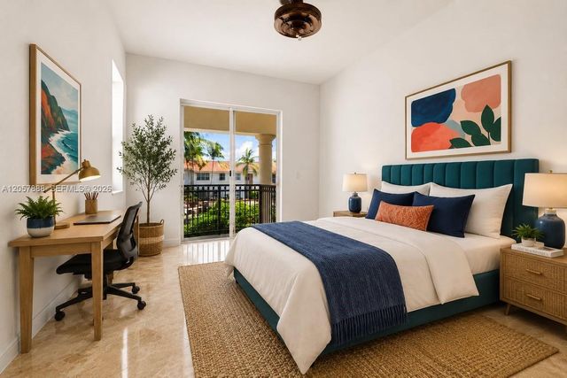 996 Sanibel Dr, Hollywood, FL 33019