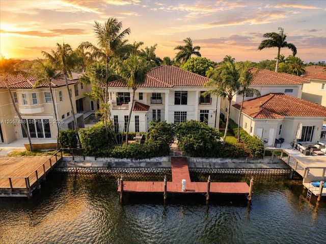 996 Sanibel Dr, Hollywood, FL 33019
