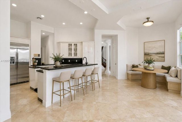 996 Sanibel Dr, Hollywood, FL 33019