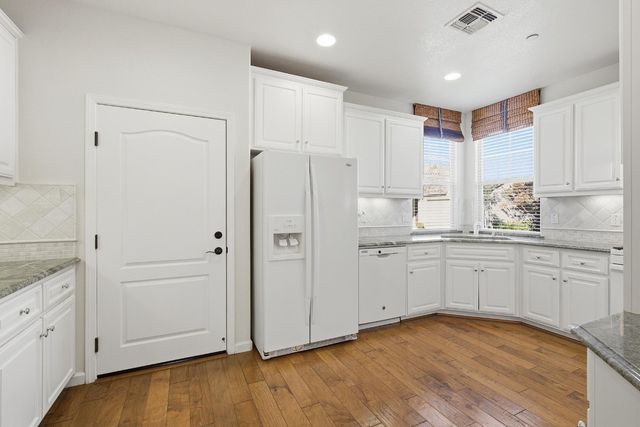 1048 Cabris Ln, Roseville, CA 95747
