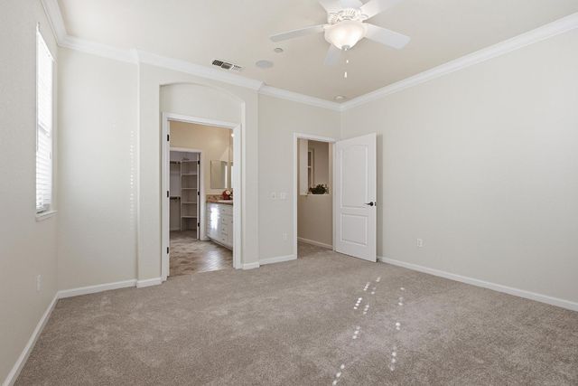 1048 Cabris Ln, Roseville, CA 95747