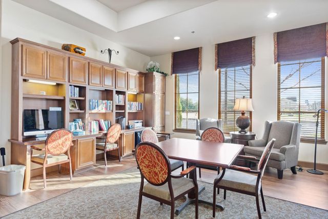1048 Cabris Ln, Roseville, CA 95747