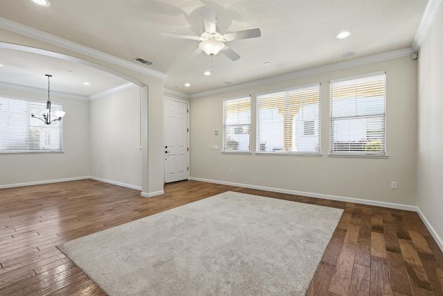 1048 Cabris Ln, Roseville, CA 95747