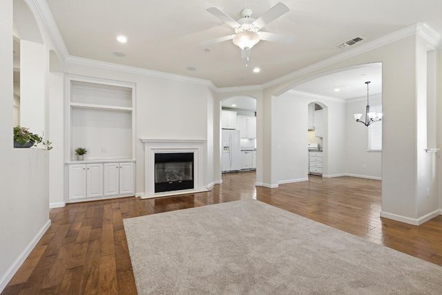 1048 Cabris Ln, Roseville, CA 95747