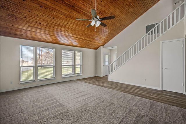 3067 Cr-580, West Columbia, TX 77486