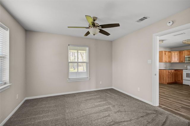 3067 Cr-580, West Columbia, TX 77486