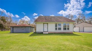 3067 Cr-580, West Columbia, TX 77486