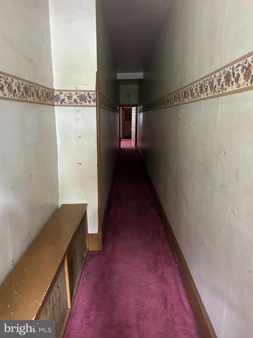 136-138 S MARKET ST, Shamokin, PA 17872