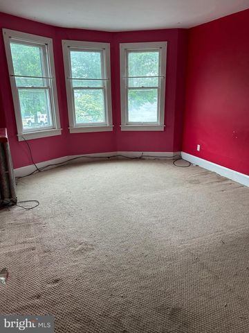 136-138 S MARKET ST, Shamokin, PA 17872