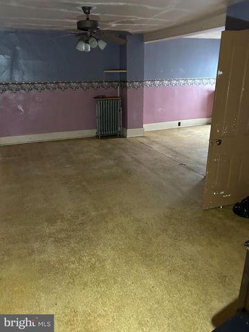 136-138 S MARKET ST, Shamokin, PA 17872