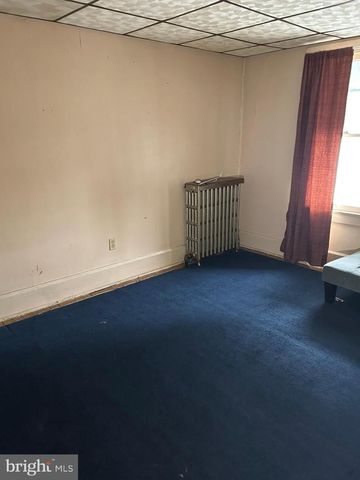 136-138 S MARKET ST, Shamokin, PA 17872