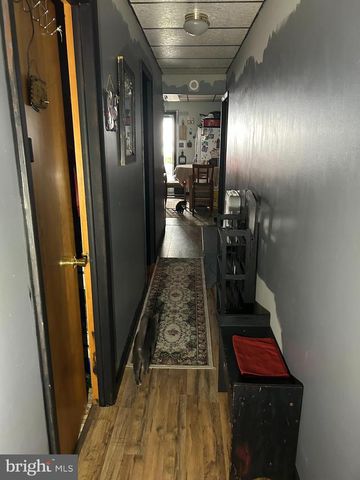 136-138 S MARKET ST, Shamokin, PA 17872