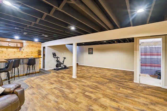 690 French Court, Oregon, WI 53575