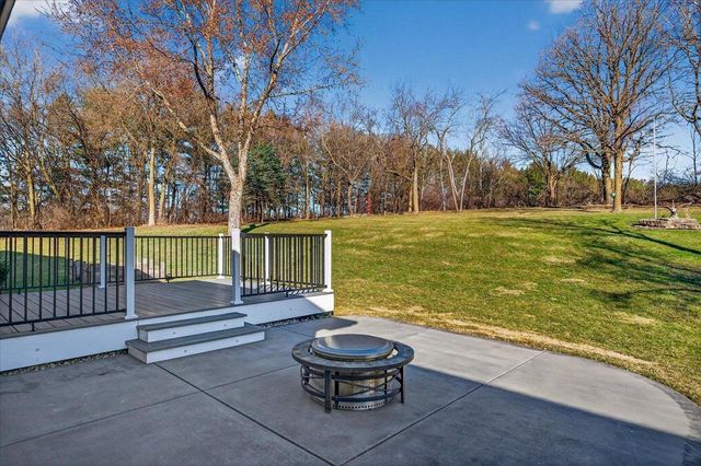 690 French Court, Oregon, WI 53575