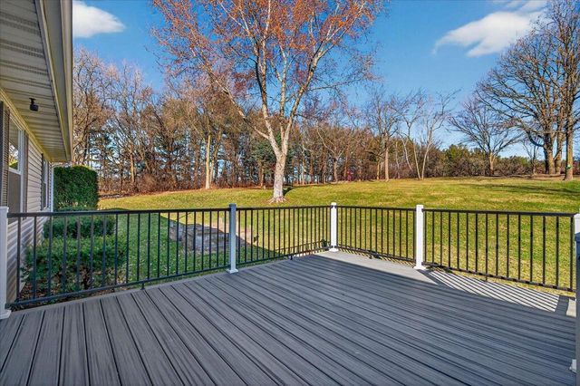 690 French Court, Oregon, WI 53575