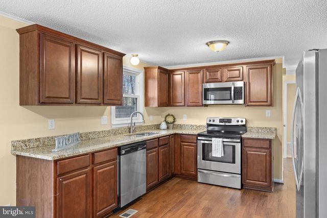 13621 FLANK MARCH LN, Spotsylvania, VA 22551