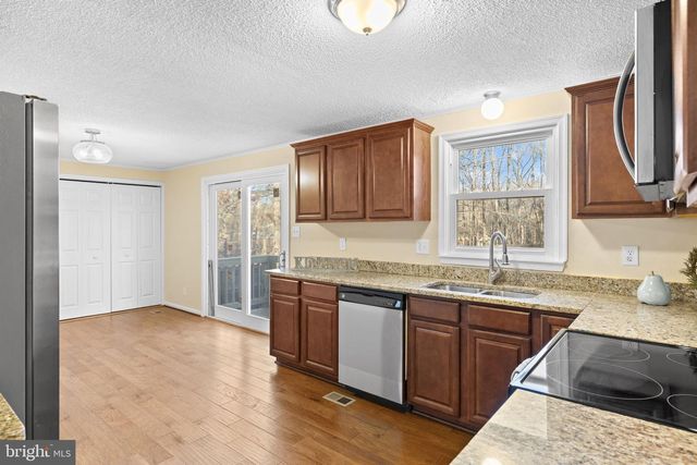 13621 FLANK MARCH LN, Spotsylvania, VA 22551