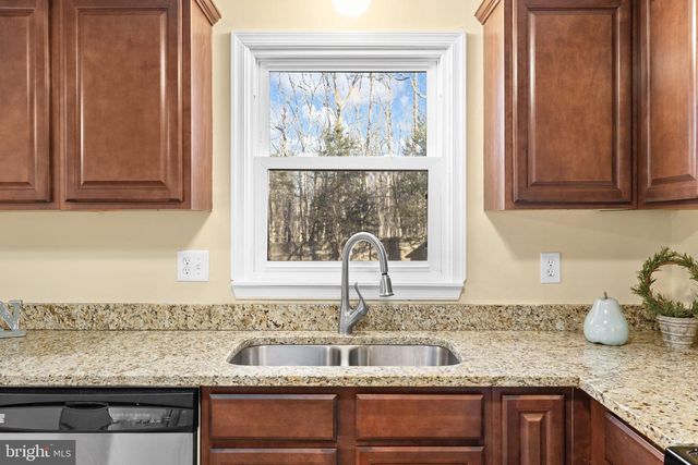 13621 FLANK MARCH LN, Spotsylvania, VA 22551