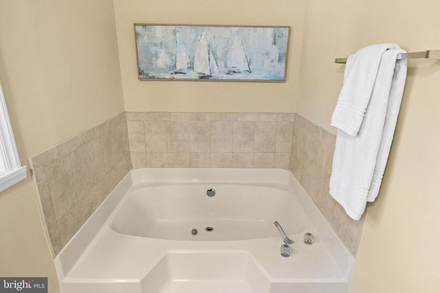 13621 FLANK MARCH LN, Spotsylvania, VA 22551