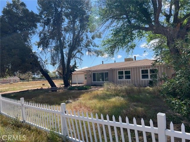 15683 Fir, Hesperia, CA 92345