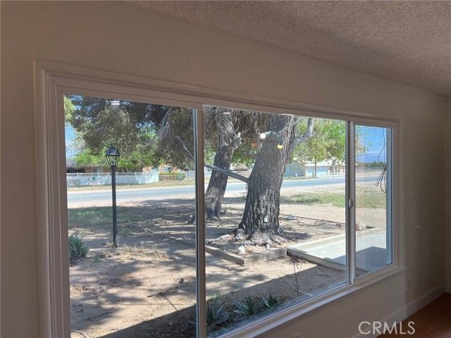 15683 Fir, Hesperia, CA 92345