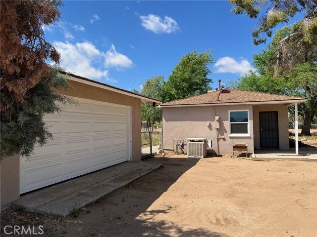 15683 Fir, Hesperia, CA 92345