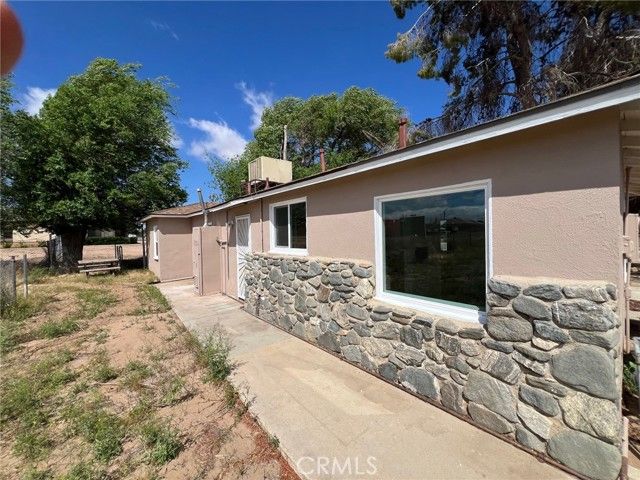 15683 Fir, Hesperia, CA 92345
