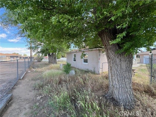 15683 Fir, Hesperia, CA 92345