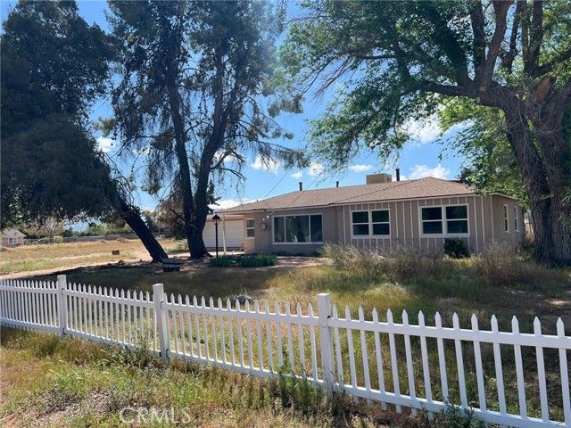 15683 Fir, Hesperia, CA 92345