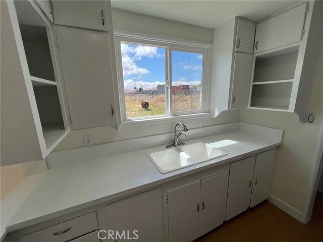 15683 Fir, Hesperia, CA 92345