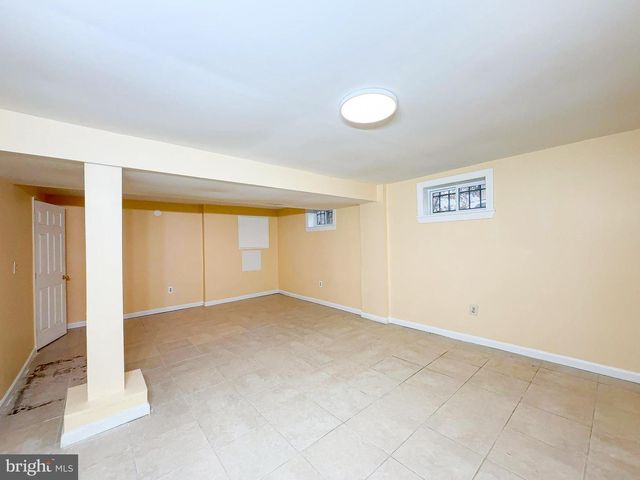 6114 84TH, New Carrollton, MD 20784