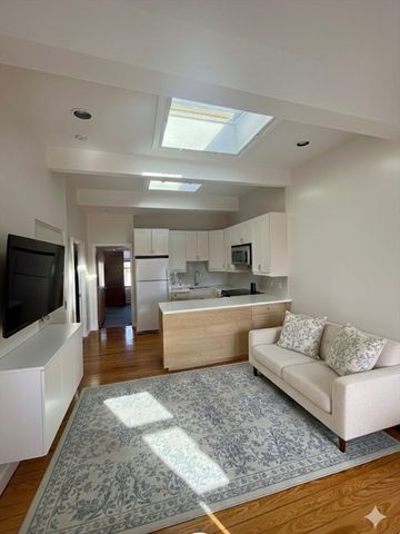 38 Williams D, Chelsea, MA 02150