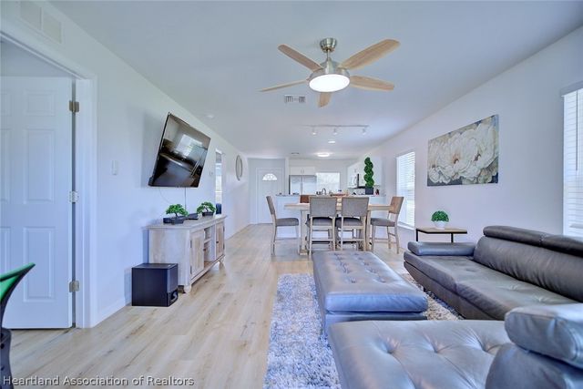 5390 Pebble Beach Drive 1, Sebring, FL 33872