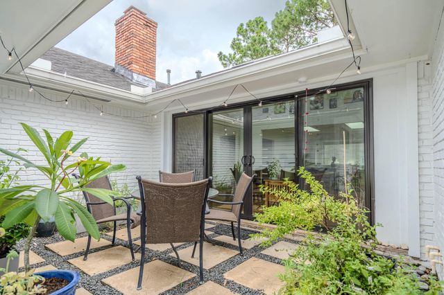 6518 Kury Lane, Houston, TX 77008