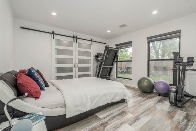 6518 Kury Lane, Houston, TX 77008