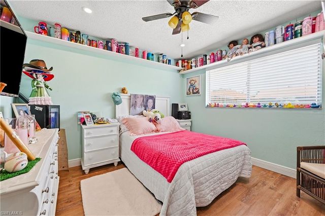 7219 Reymoor DR, North Fort Myers, FL 33917