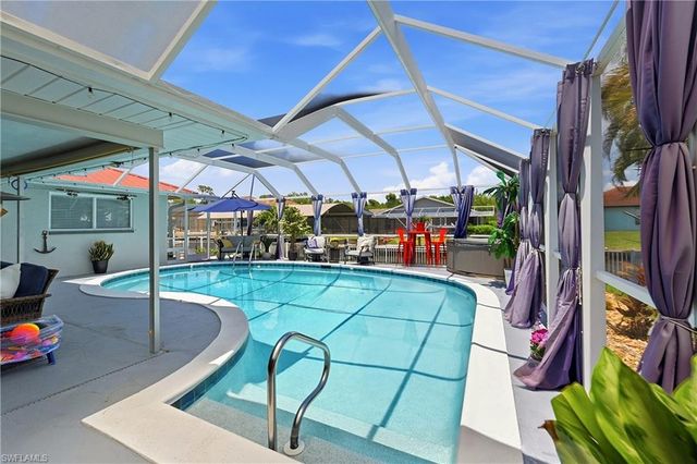 7219 Reymoor DR, North Fort Myers, FL 33917