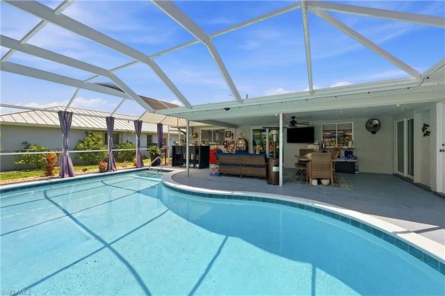 7219 Reymoor DR, North Fort Myers, FL 33917