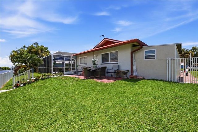7219 Reymoor DR, North Fort Myers, FL 33917