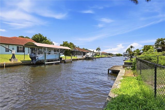 7219 Reymoor DR, North Fort Myers, FL 33917