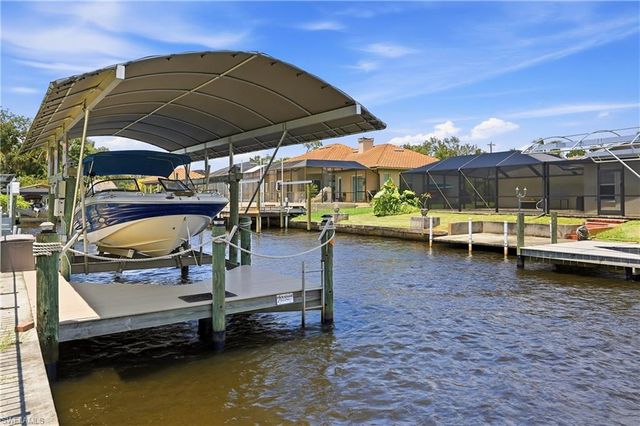 7219 Reymoor DR, North Fort Myers, FL 33917