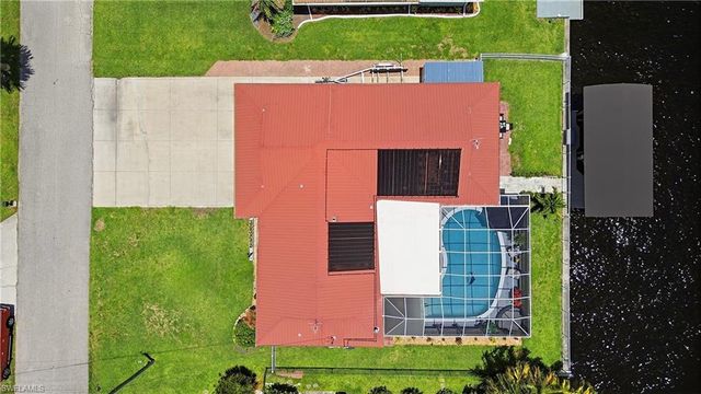 7219 Reymoor DR, North Fort Myers, FL 33917