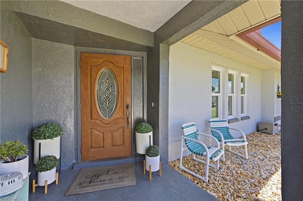 7219 Reymoor DR, NORTH FORT MYERS, FL 33917 — photo 2