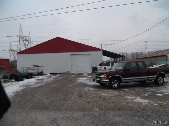 7847 Lee Drive, Niagara, NY 14304