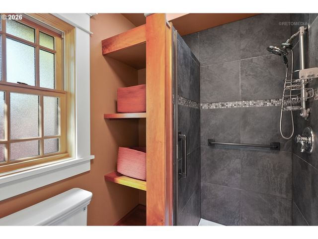 6126 Se 44TH Ave, Portland, OR 97206