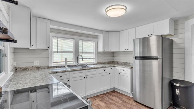 301 WEAVER AVENUE, Lake Wales, FL 33853