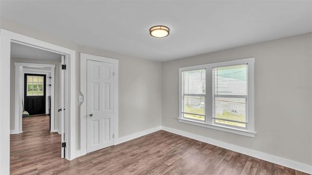 301 WEAVER AVENUE, Lake Wales, FL 33853