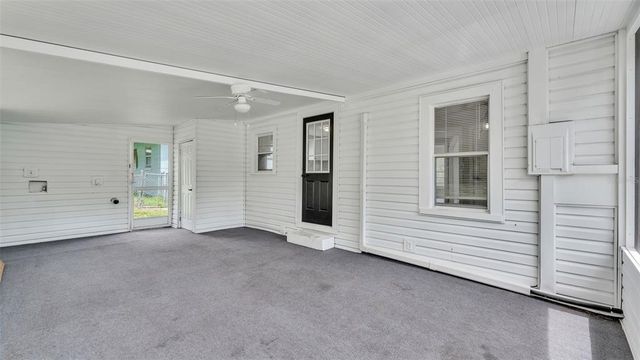 301 WEAVER AVENUE, Lake Wales, FL 33853